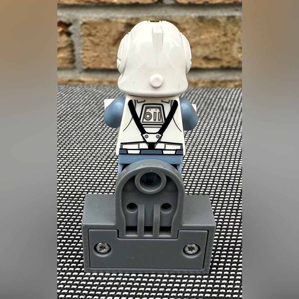 ✅3 for $25 - LEGO Star Wars Clone Trooper Pilot (Phase 2) Minifigure Magnet - Picture 4 of 6